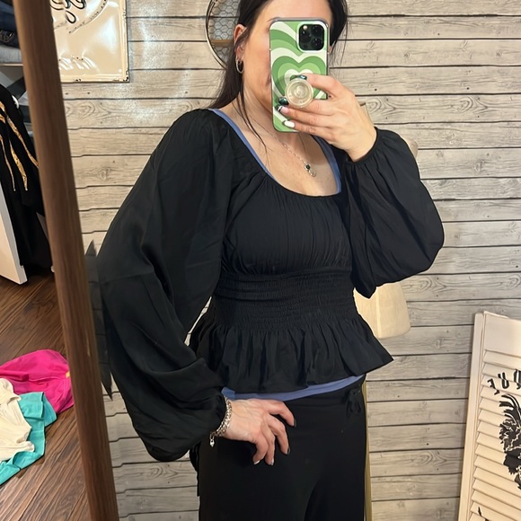 Sincerely Jules top elastic bodice top - Picture 8 of 9